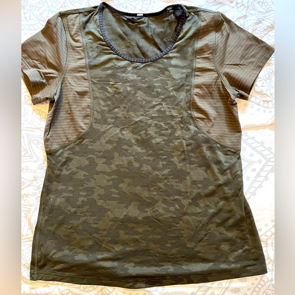 Lululemon Run for Days short sleeve
